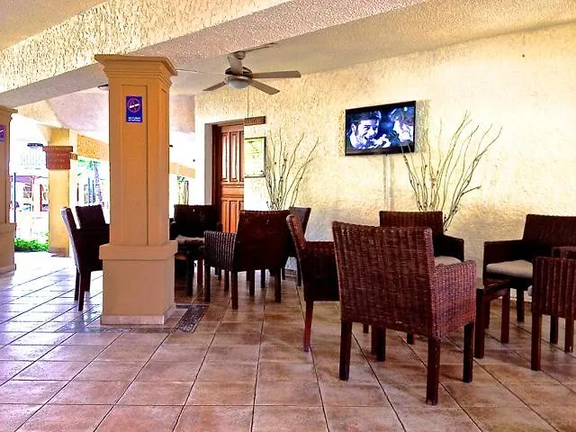 Acuarium Suite Resort La Viva Hotel