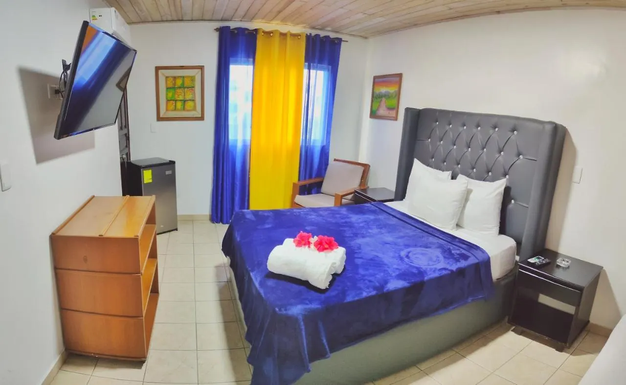 Szálloda Acuarium Suite Resort La Viva