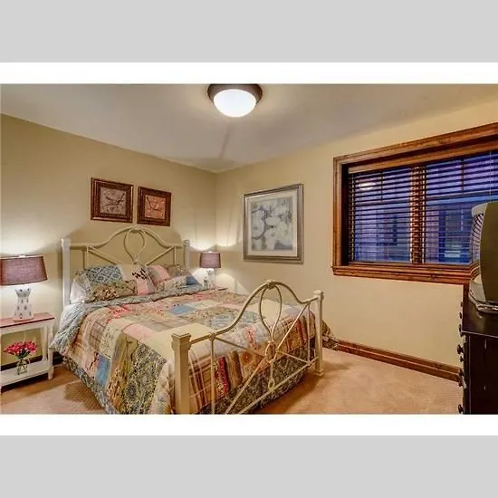 Acuarium Suite Resort La Viva 3*,