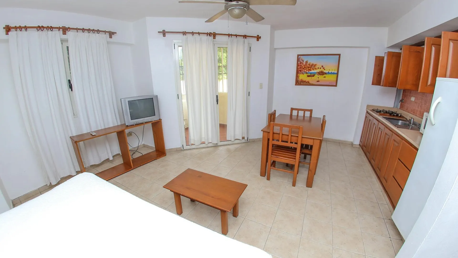 Acuarium Suite Resort Santo Domingo 3*,
