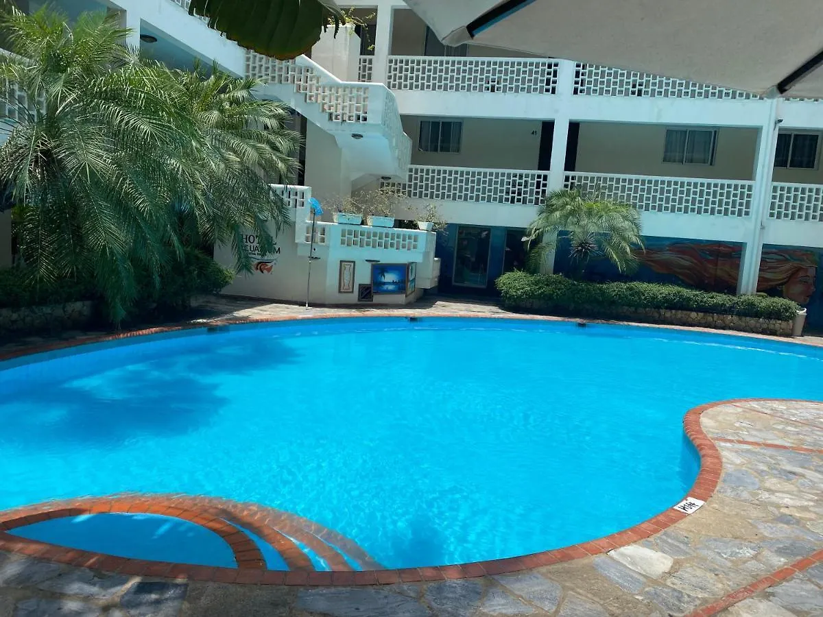 Acuarium Suite Resort Santo Domingo 3*,